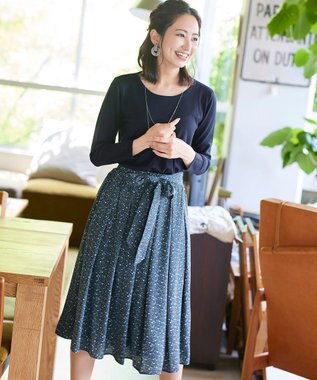 Tiaclasse 【洗える】1枚でコーディネートが決まる花柄ニットドッキングワンピース ネイビー