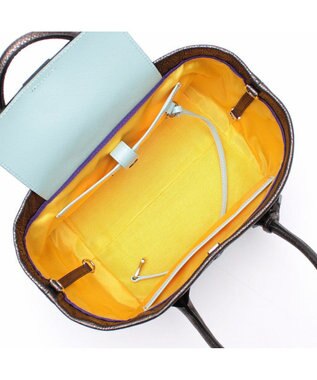 A.D.M.J. 【牛革】メタリックレザー/キューブトート21cm グラファイト