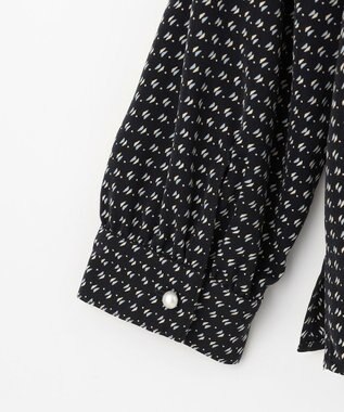 J.PRESS LADIES 【洗える】ポリエステルスエード変形ドットプリント ブラウス ネイビー系5