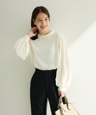 Green Parks Ｏ．袖プリーツブラウス Ecru