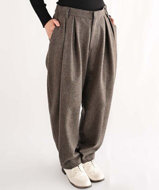 muuc 〈ロングシーズン心地良いウール混〉後ろウエストゴム有り ベルト裏にコットン使用 テーパードスラックスパンツ