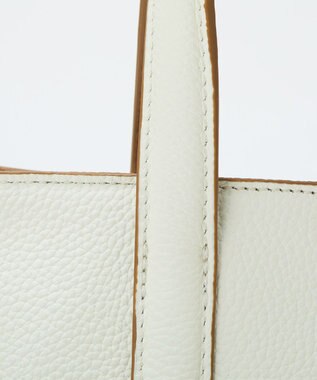 TOPKAPI 【Breath TOPKAPI】DUAL デュアル シュリンクレザー バイカラー トートバッグ チャーム付き ホワイト