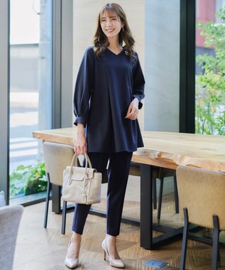 Tiaclasse 【ダブルストレッチ・洗える】バックベルトチュニックブラウス ネイビー