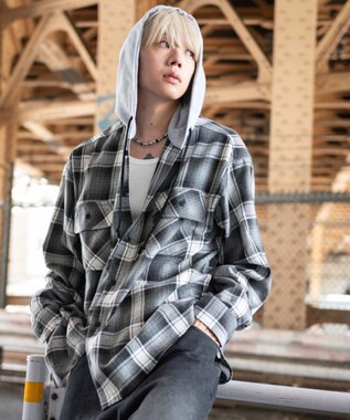 WEGO 【25年秋冬新作/ユニセックス着用ITEM/MLサイズ展開】オンブレチェックフードネルシャツ（LS） ブラックチェック1