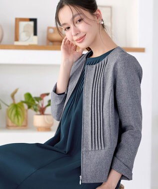 Tiaclasse L ピンタックノーカラージャケット グレー