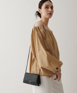 IACUCCI ≪予約≫アバ ウォレットショルダー CERVO ブラック