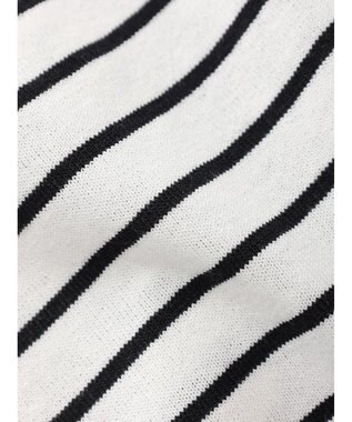 Green Parks ・ＲＡＹ　ＣＡＳＳＩＮ　フラワーサガラ刺繍Ｔシャツ Border