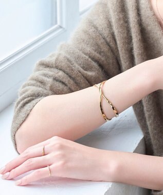 Phoebe トップクロスワイドカフバングル ゴールド
