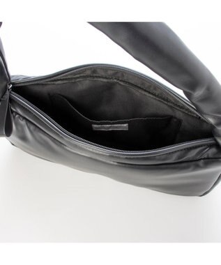 UNBILLION カシュカシュ cachecache / 横長パフバッグ ブラック