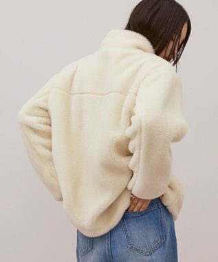 AMERICAN HOLIC スタンドベア風ボアコート Ivory