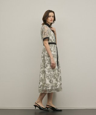 GRACE CONTINENTAL フラワーコード刺繍ワンピース キナリ