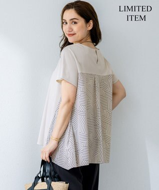 【Lサイズ限定/洗える】スカーフプリントコンビ バックフレア カットソー