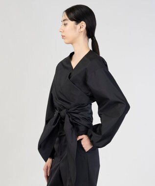 23区 【エステータ】シルク混タフタ カシュクールブラウス ブラック系