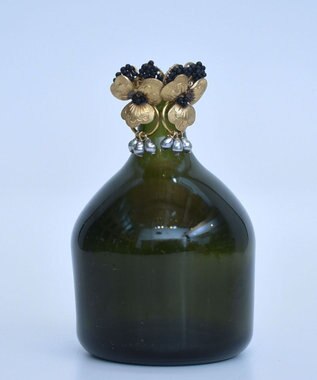 monshiro 【パール】ビオラ イヤリング（ブラック）