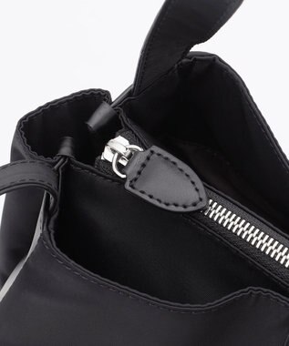 Y'SACCS スクエアすっきりトート Mサイズ ブラック