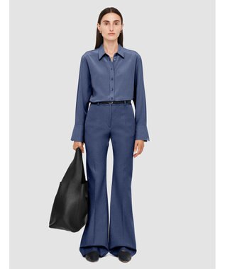 ギャバジンストレッチ　フィットフレアートラウザーズ