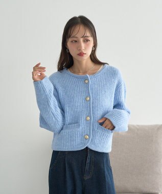 earth music&ecology 【WEB限定】ゴールド釦ショートニットカーディガン Blue