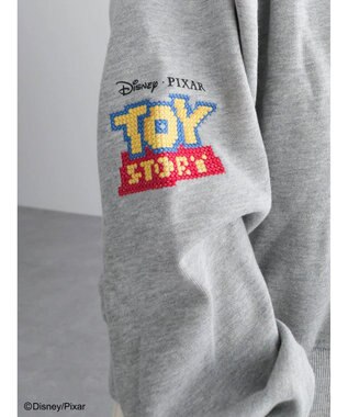 Green Parks ＴＯＹ　ＳＴＯＲＹ／クロスステッチスウェット A