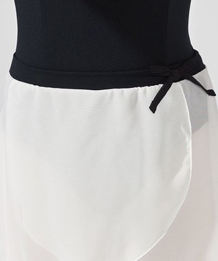 Chacott スカート ブラック（オフホワイト）