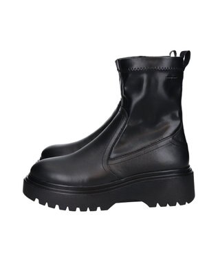 INTER-CHAUSSURES 【BUSSOLA】ストレッチショートブーツ ブラック