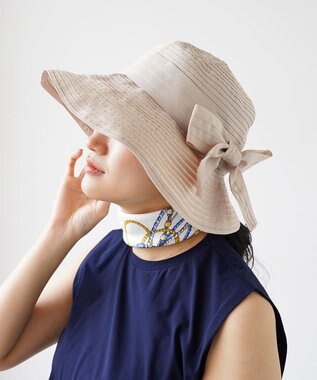 ATRENA 段折りブレード リボンつきキャペリン ベージュ