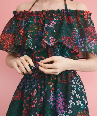 GRACE CONTINENTAL ボタニカルプリントワンピース ブラック