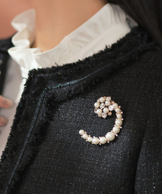 組曲 【好評につき追加販売・2セット】パールビジュー ブローチ
