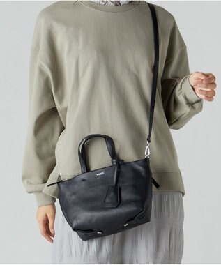 Y'SACCS イザック　イタリアンシープマルチウェイトートバッグ ブラック