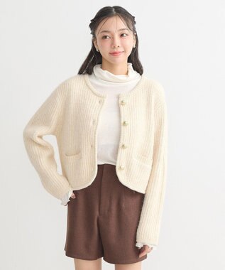 earth music&ecology 【WEB限定】ゴールド釦ショートニットカーディガン Ivory
