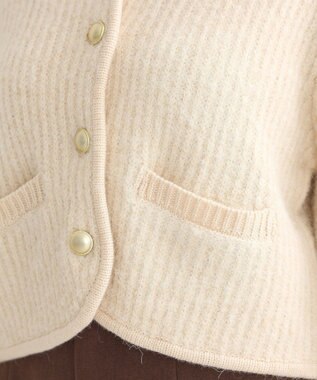earth music&ecology 【WEB限定】ゴールド釦ショートニットカーディガン Ivory