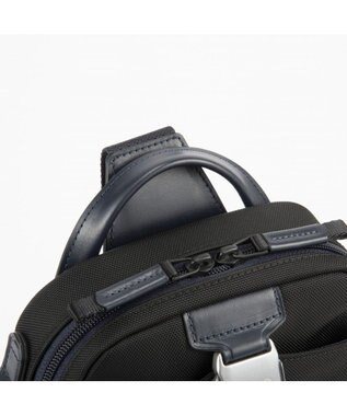 ZERO HALLIBURTON ZLM ボディバッグ 4L 550g 81514 ネイビー