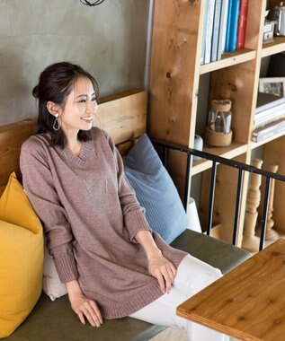 Tiaclasse L 【洗える】幅広く活躍が期待できるVネックリブニットチュニック ピンクモカ