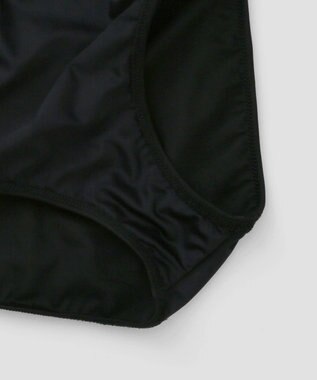 San-ai Resort（三愛水着楽園） ワコール定番商品カップ使用、GHIカップの大きなお胸に対応【グラマラスフィット】クロスワイヤーAライン水着　9D-M　【San-ai Resort（サンアイリゾート）】 ブラック