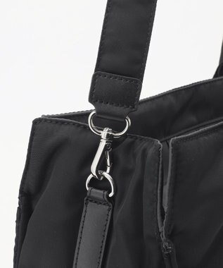 Y'SACCS 【ムック本掲載】ツイルナイロン　スクエアトート　Mサイズ ブラック