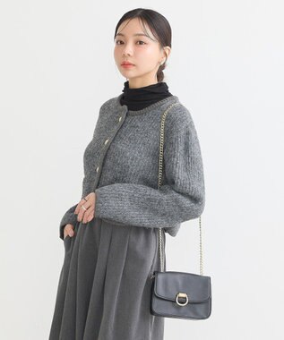 earth music&ecology 【WEB限定】ゴールド釦ショートニットカーディガン Charcoal Gray