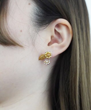 monshiro 【スワロフスキー】アリウムプチ ピアス ホワイト×ゴールド