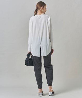 ICB L 【マシンウォッシャブル可】ライトトリコット バックスリット入り長袖プルオーバー オフホワイト系