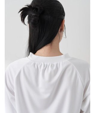 earth music&ecology スポーティー刺繍ロゴＴ Off White