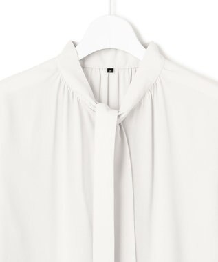23区 S 【洗える】バックサテンアムンゼン ボウタイ ブラウス ライトグレー系