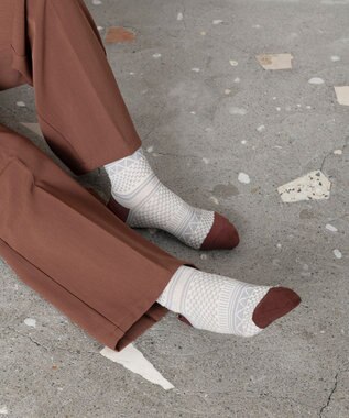 TRICOTE バンピーノルディックソックス 80IVORY