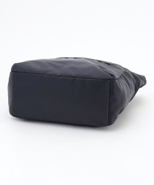 LA BAGAGERIE チャーム付き　ナイロンリュック ダークグレー