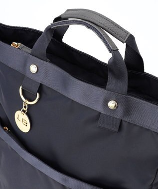 LA BAGAGERIE チャーム付き　ナイロンリュック ダークグレー