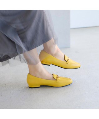 MODE ET JACOMO <noyau>スクエアトゥビット付きヒールローファー イエロー