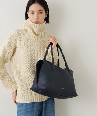 IACUCCI ＜BAILA 10月号掲載＞ラーナ L ALCE ネイビー