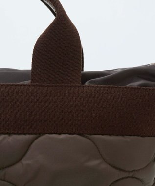 TOPKAPI 【Breath TOPKAPI】RIPPLE リプル キルティング ショルダー付き 縦型 トートバッグ / 撥水 / 軽量 ブラウン