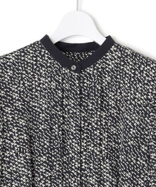 23区 【吸水速乾/UVケア/防シワ性】シャドージオメトリックプリント ワンピース ネイビー系