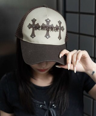WEGO クロススタッズメッシュキャップ ブラウン