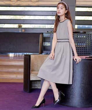 Tiaclasse 【洗える】配色スカラップレースワンピース グレー