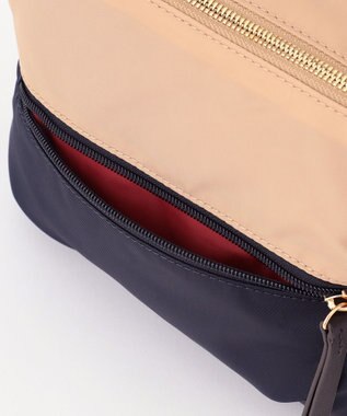 LA BAGAGERIE ウォータープルーフナイロン　スクエアショルダー ベージュ