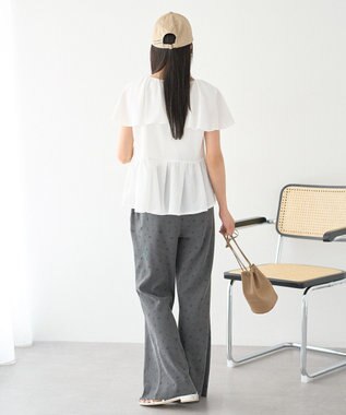 earth music&ecology ラッフルカラーペプラムカットブラウス Off White